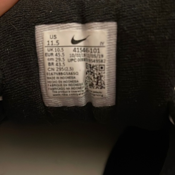 NIKE Shoes - Picture 5 of 5